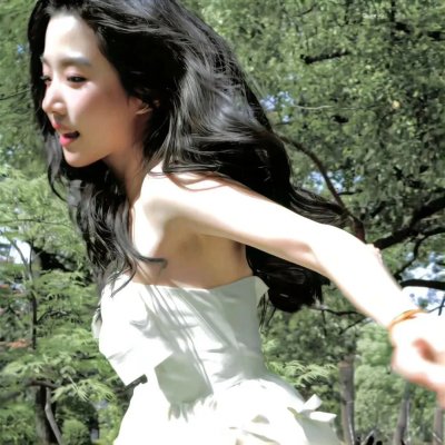 在江边 封面